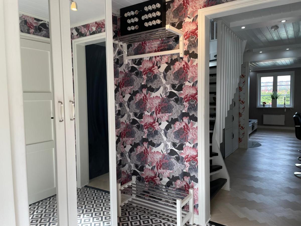 Apartment Uddevalla Bohuslaen Bubbelbad Buitenkant foto