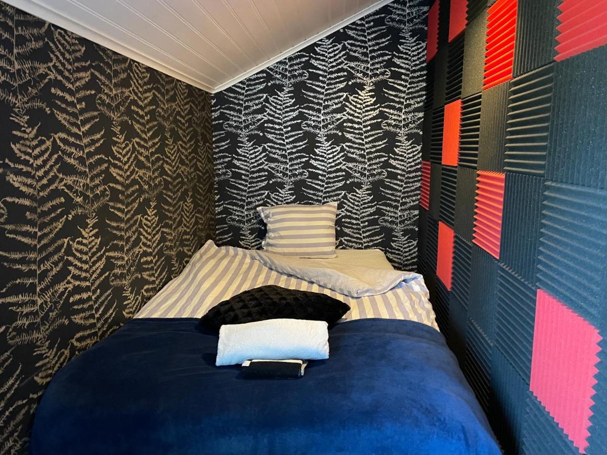 Apartment Uddevalla Bohuslaen Bubbelbad Buitenkant foto