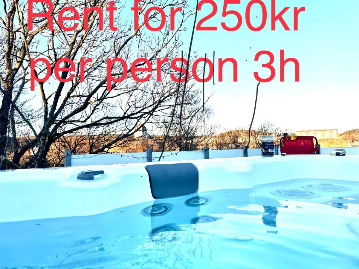Apartment Uddevalla Bohuslaen Bubbelbad Buitenkant foto